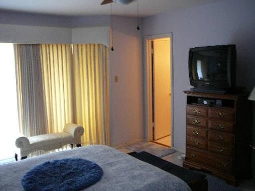 3rd image of 8715 STARCREST DR #25