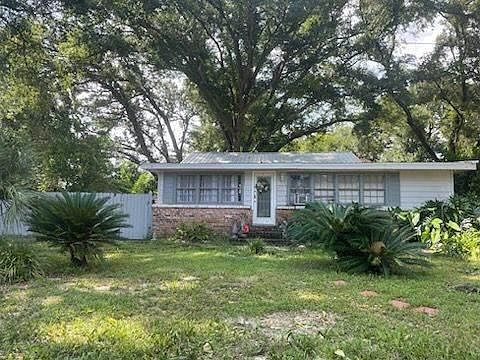 1st image of 222 Carolyn Way