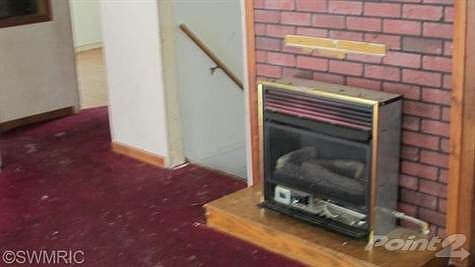 2nd image of 1427 Ogden Ave