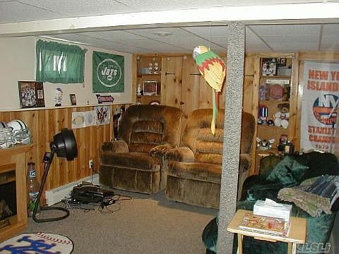DEN