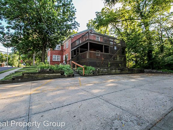 2nd image of 1509 University Ave APT 3
