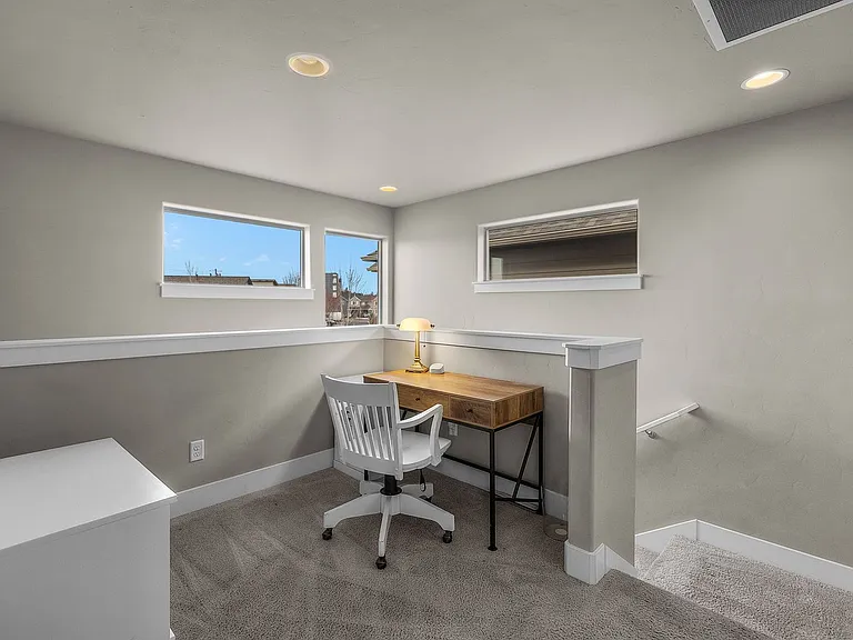 3886 SW Coyote Ln — Photo 12
