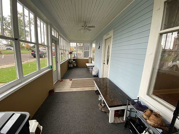 2nd image of 1406 Putnam St