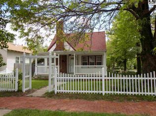 313 E A Ave, Hutchinson, KS 67501