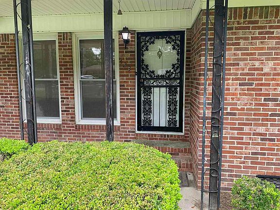4th image of 423 William Rountree Rd