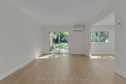 1140 Tavistock Dr #8 Photo 1