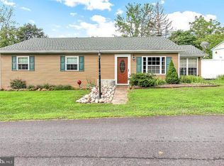 102 Ashland St, Dauberville, PA 19533