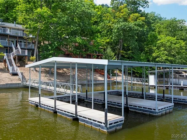 2813 Great Lake View Dr, Gravois Mills, MO 65037