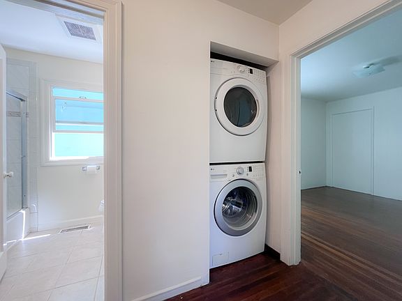 5th image of 1054 Cornell Ave