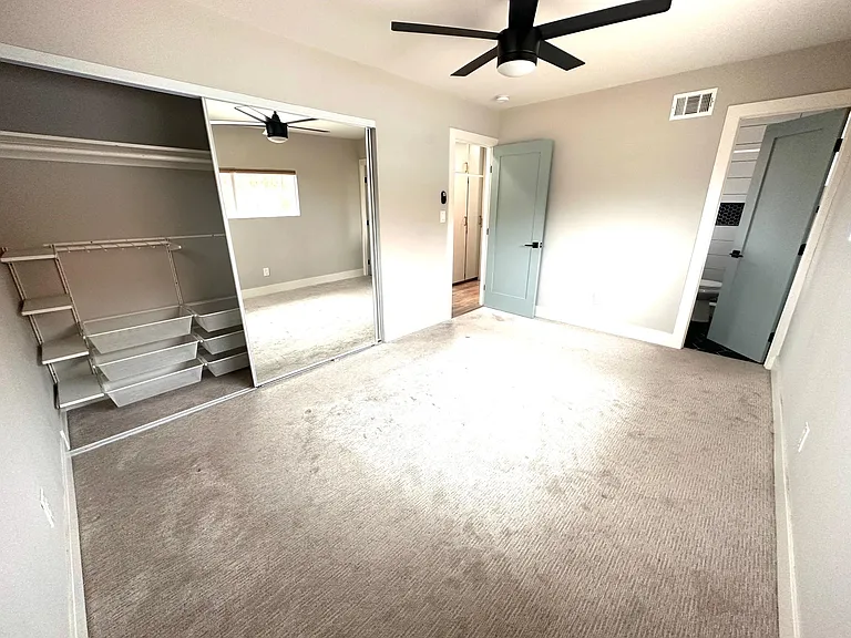 2078 Finch Ln — Photo 13