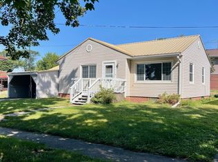 617 1st Ave NE, Clarion, IA 50525