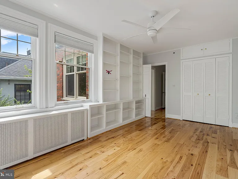 3313 Cleveland Ave NW — Photo 28