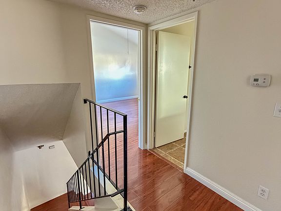 3rd image of 4225 Walnut Grove Ave #B