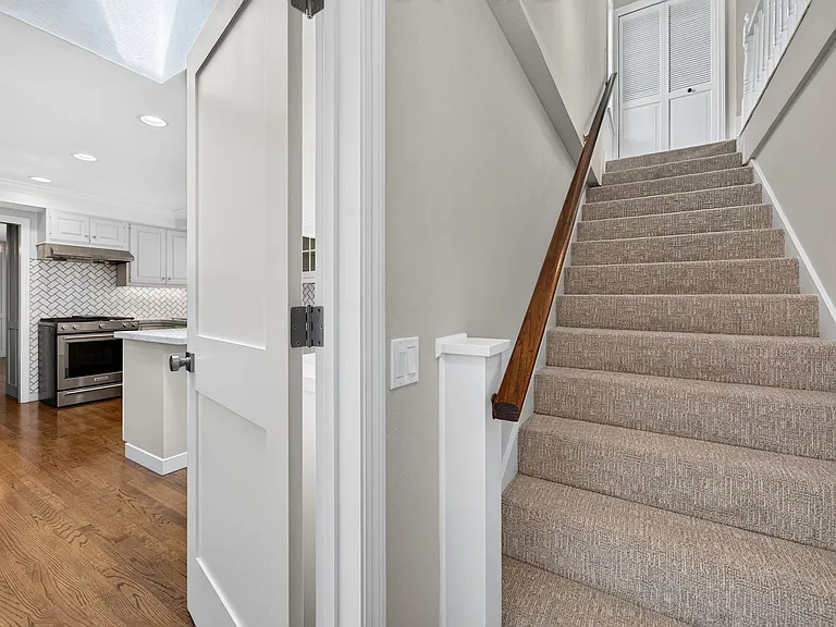 1912 Hannibal Dr — Photo 51
