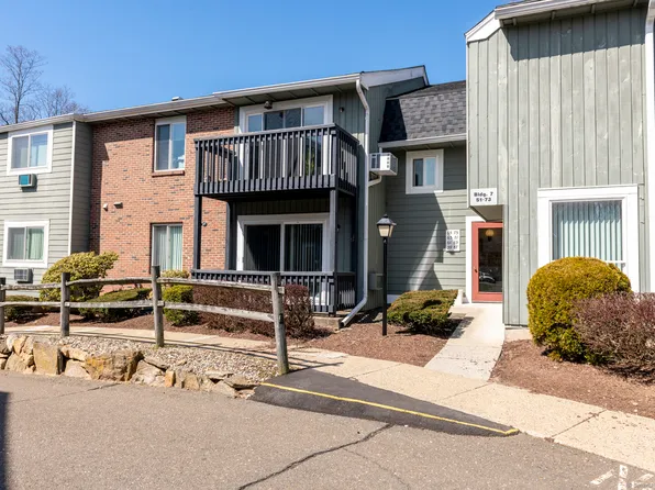 71 Ameridge Drive #71, Bridgeport, CT 06606