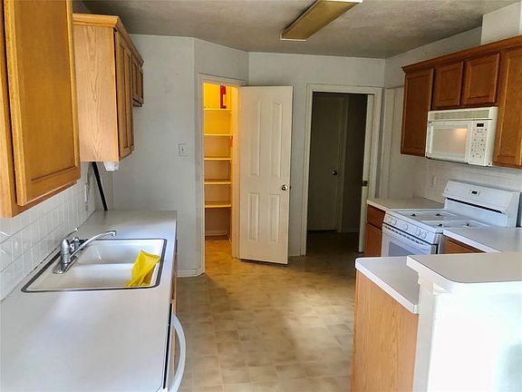 5th image of 5327 Devon Green Dr