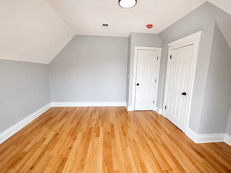 635-637 Sanford Ave #3 — Photo 7