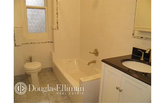 Rented by Douglas Elliman | media 17