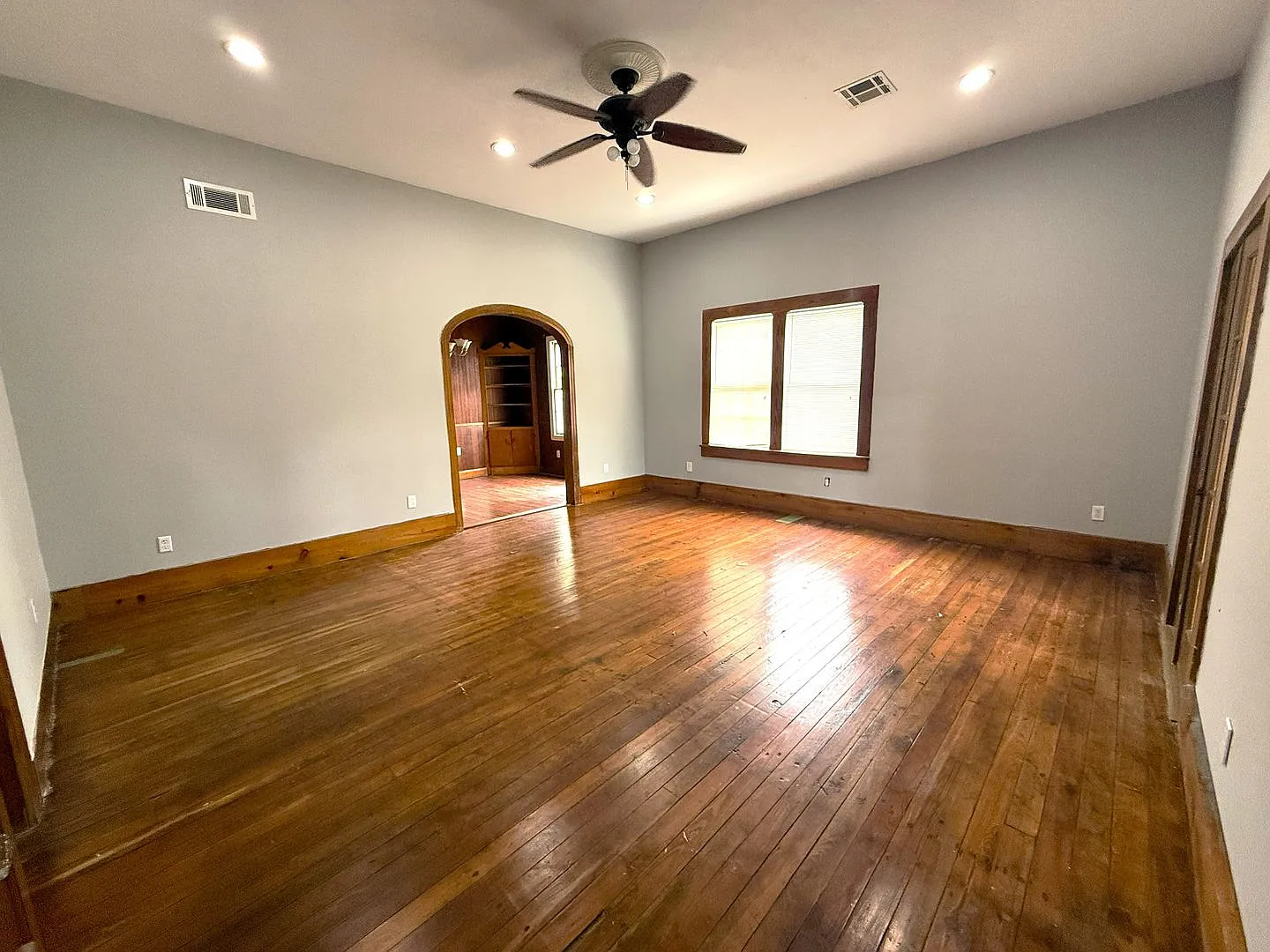 2BR Historic Home in Downtown Lake Charles — Photo 2