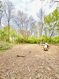 2nd image of 2561 Paw Paw Ave