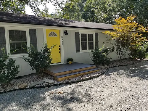 8300 Pinecrest Rd Photo 1