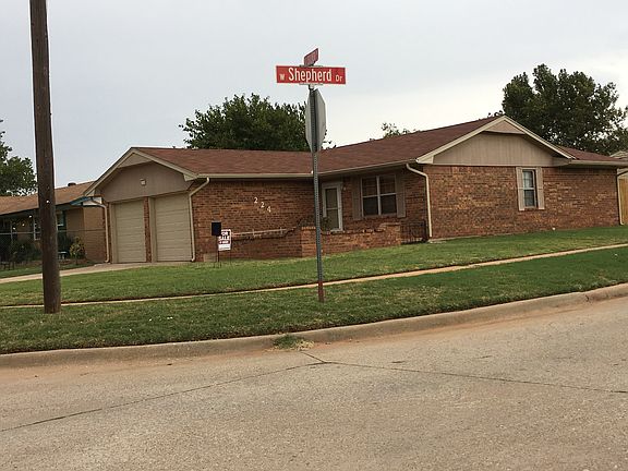 Large corner lot