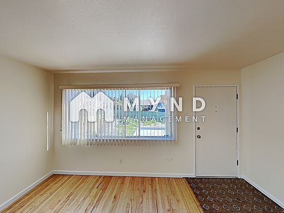 4th image of 837 N Camino Alto
