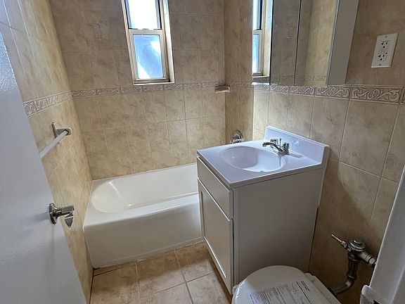 5th image of 85-14 Wexford Ter #3A