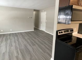 1807 E 3rd St UNIT 10, Duluth, MN 55812