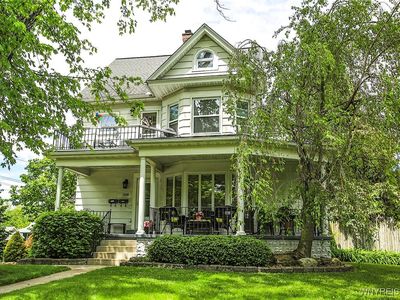 938 Ridge Rd, Buffalo, NY, 14218