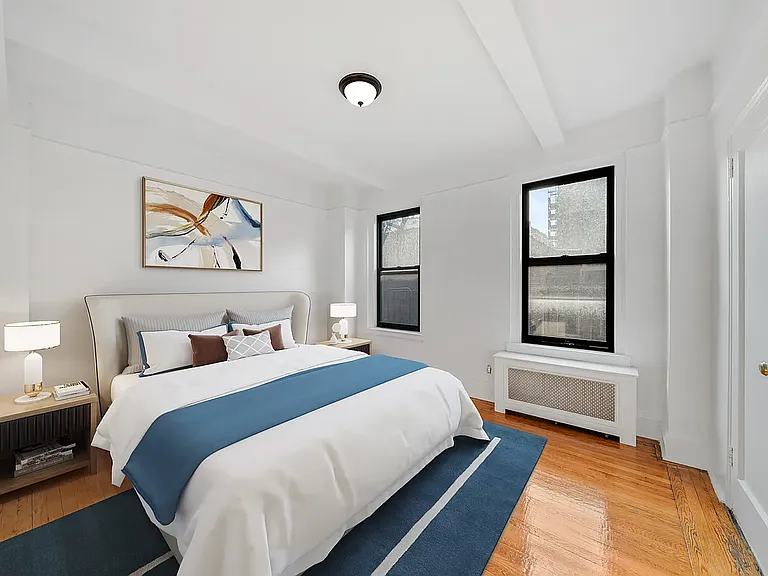 21 E 10th St #12A — Photo 6