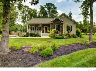 10425 Deerlake Dr, New Kent, VA 23124