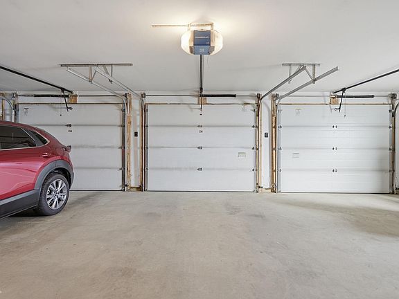 5th image of 4103 50th St #408