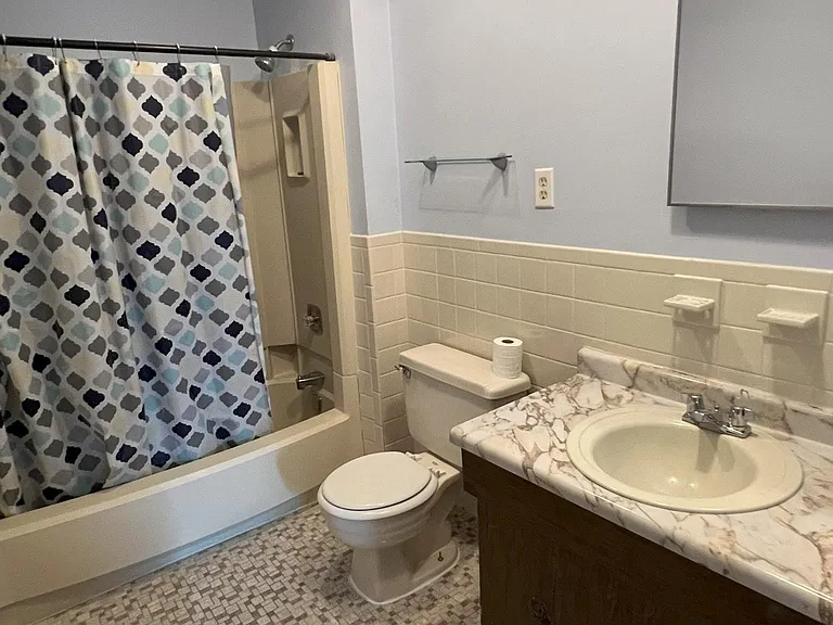 54 Village Green Way — Photo 10
