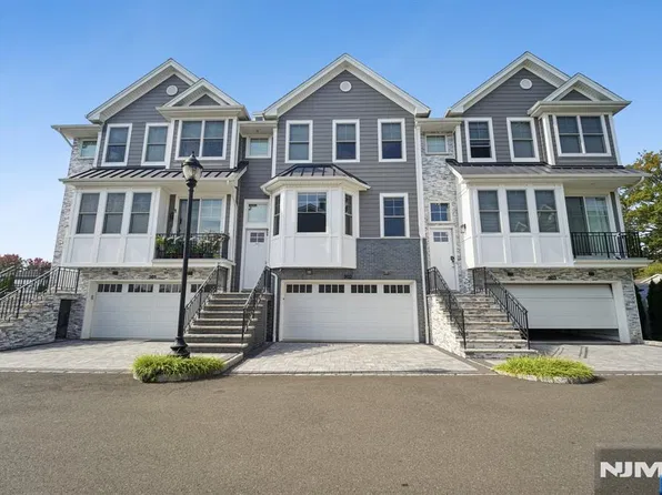23 Legion Drive #302, Cresskill, NJ 07626