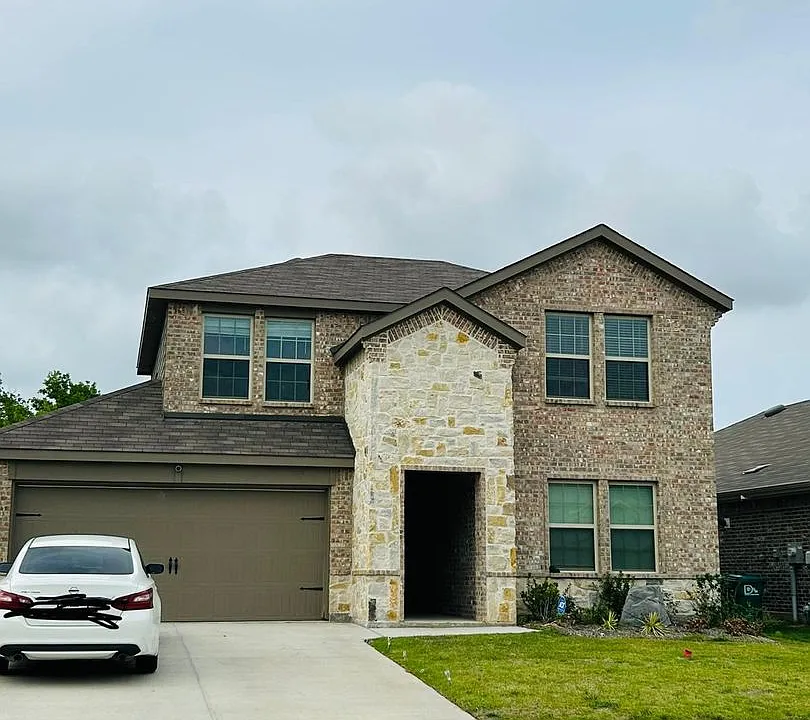 2117 Rustling Oaks Dr