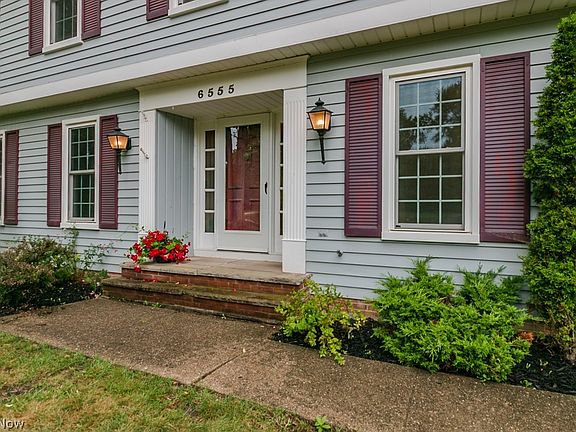 3rd image of 6555 Creekside Trl