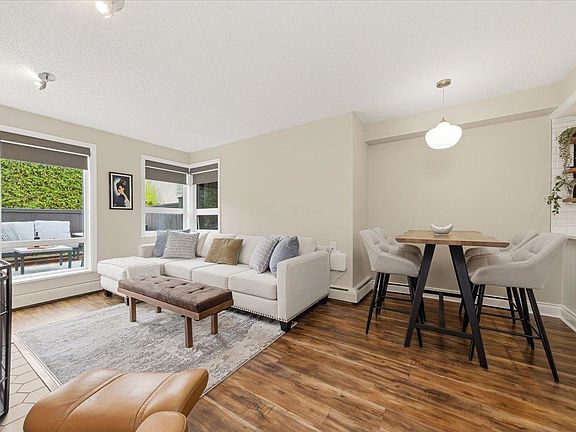 5th image of 2455 York Ave #107