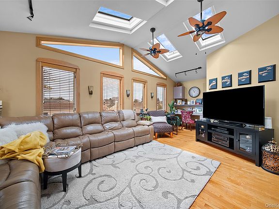 5th image of 312 Ocean Avenue