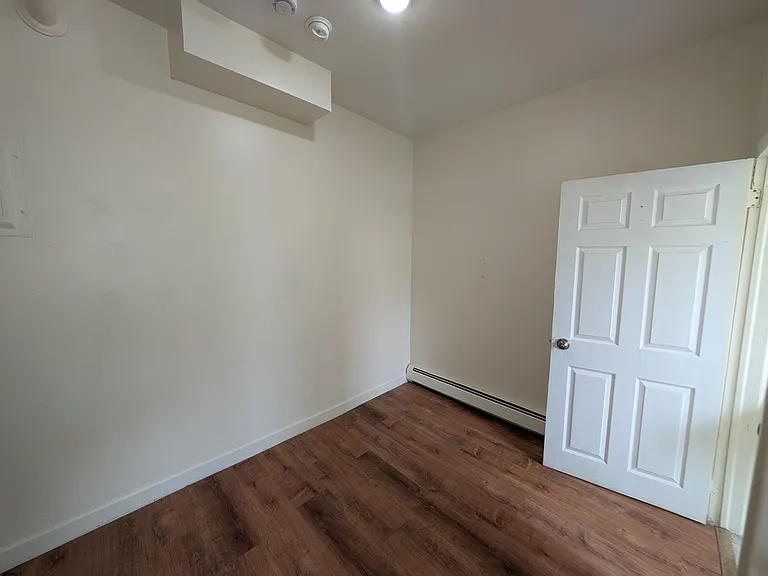46 N Connecticut Ave — Photo 9