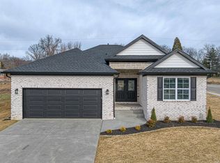 3569 Sand Dr, Newburgh, IN