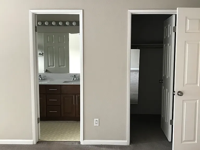 723 Joseph Ct — Photo 12