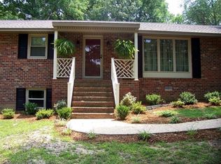 3611 Malpas Dr, Sandston, VA 23150