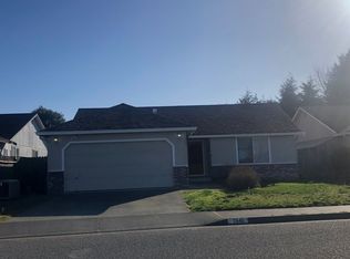 1940 Heartwood Dr, McKinleyville, CA 95519