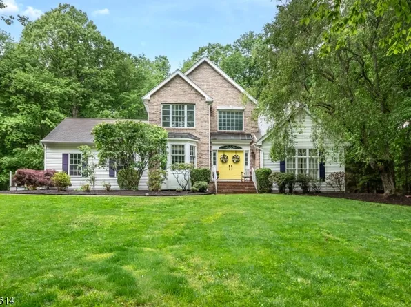 15 Gary Ct, Mount Olive Twp., NJ 07836