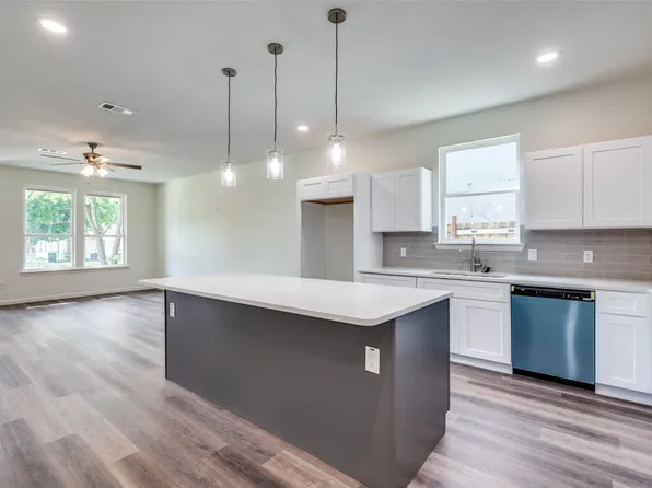 3832 May St, Fort Worth, TX 76110