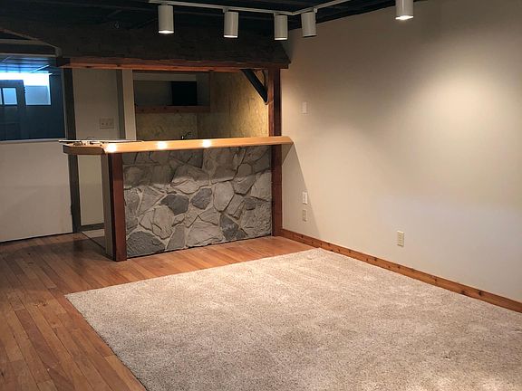 5th image of 2420 Danube Ct