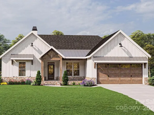 2042 Piper Ridge Dr, Lenoir, NC 28645