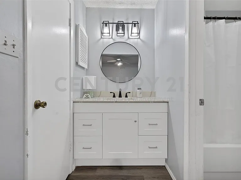 7357 Channel View Dr — Photo 31
