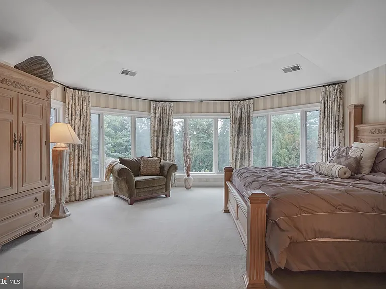 9864 Walker Glen Ct — Photo 73